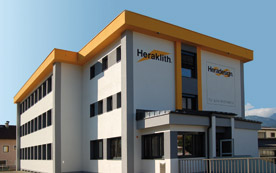 Heraklith- und Heradesign-Produkte werden in Ferndorf nun vollautomatisch verpackt.